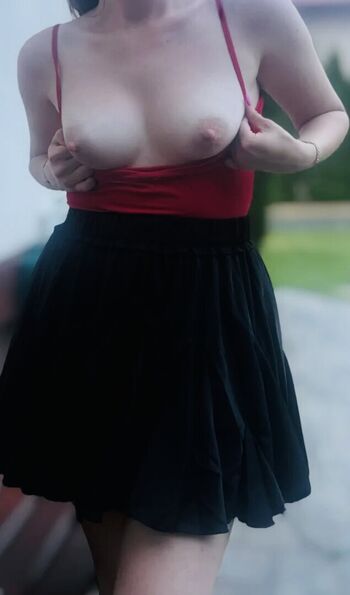 Full leaked Laurasidorjak private onlyfans photo