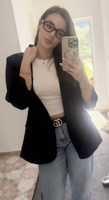 LauraSidorjak