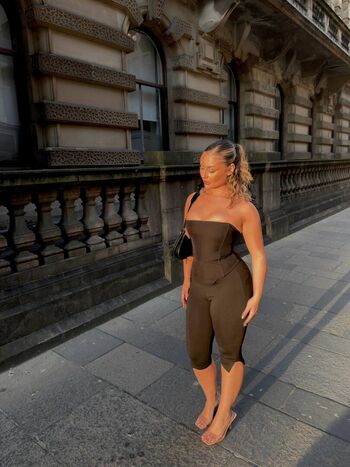 Full leaked Lauren duffy private onlyfans photo