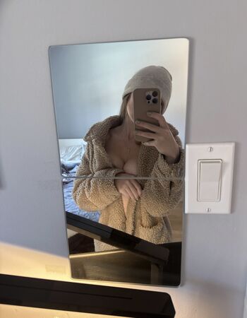 Full leaked Lauren leggo private onlyfans photo
