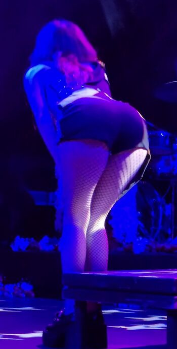 Full leaked Lauren mayberry page private onlyfans photo