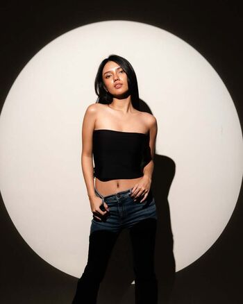 Laurencia Monica