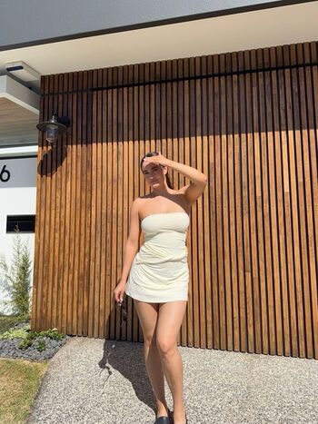 Full leaked Laurenssmith private onlyfans photo