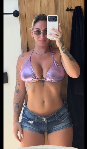 Full leaked Laurine page private onlyfans photo