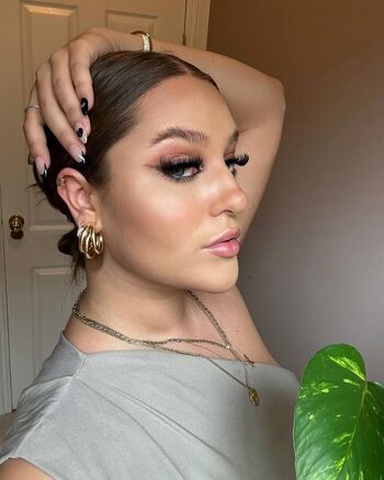 Full leaked Laurraaa m private onlyfans photo