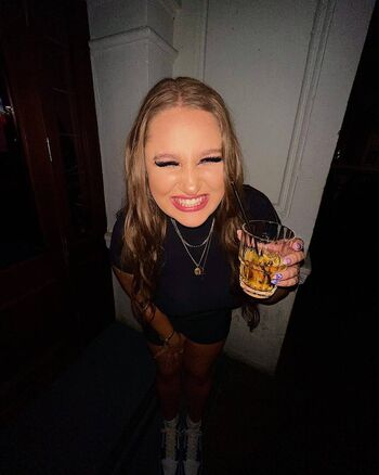 Full leaked Laurraaa m private onlyfans photo