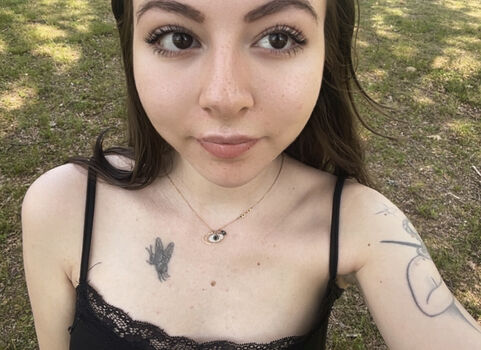 Full leaked Laylubug private onlyfans photo