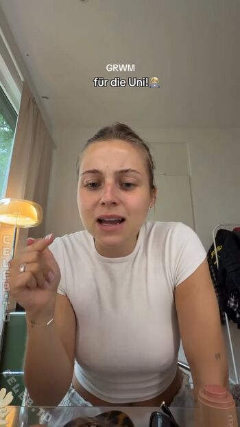 Full leaked Lea breuer page private onlyfans photo