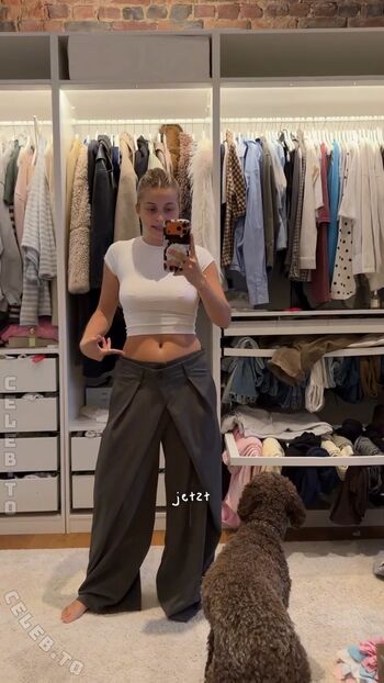 Full leaked Lea breuer page private onlyfans photo