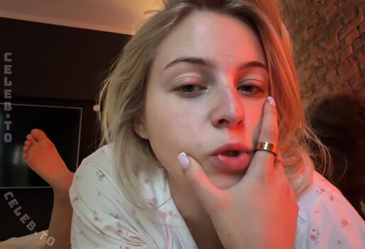 Full leaked Lea breuer page private onlyfans photo