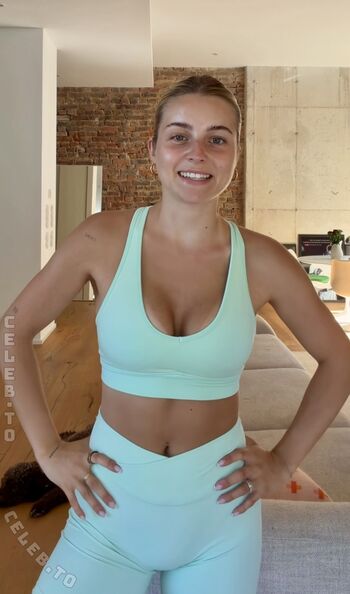 Full leaked Lea breuer private onlyfans photo