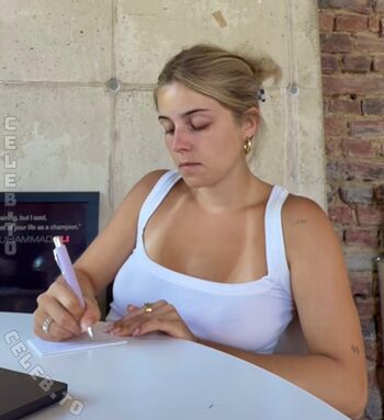 Full leaked Lea breuer private onlyfans photo
