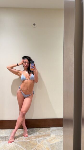 Full leaked Lea crigger private onlyfans photo