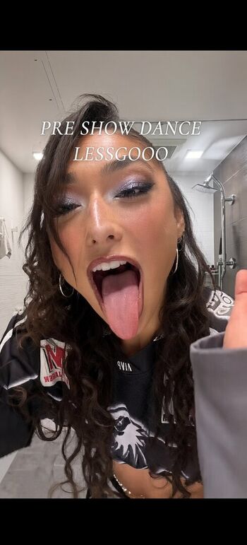 Full leaked Lea crigger private onlyfans photo