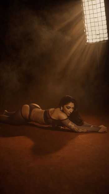 Full leaked Lea crigger private onlyfans photo