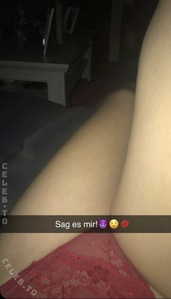 Full leaked Lea crrl page private onlyfans photo