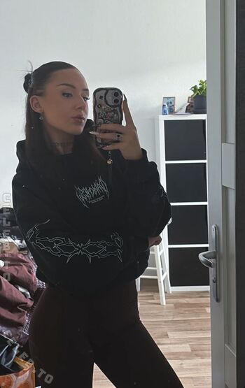 Full leaked Lea crrl private onlyfans photo