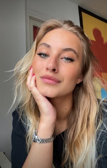 Full leaked Lea dumont private onlyfans photo