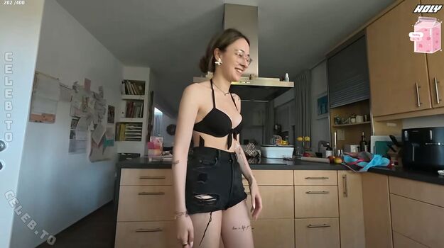 Full leaked Lea klein private onlyfans photo