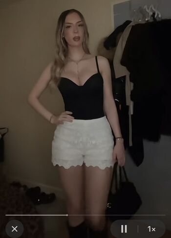 Full leaked Lea lele lsmp private onlyfans photo