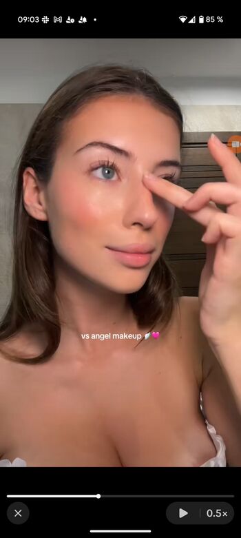 Full leaked Lea meniel private onlyfans photo