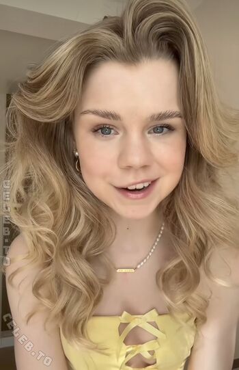 Full leaked Lea peach  page private onlyfans photo