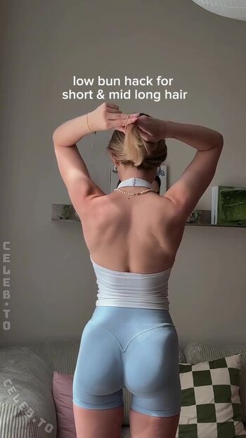 Full leaked Lea peach  page private onlyfans photo