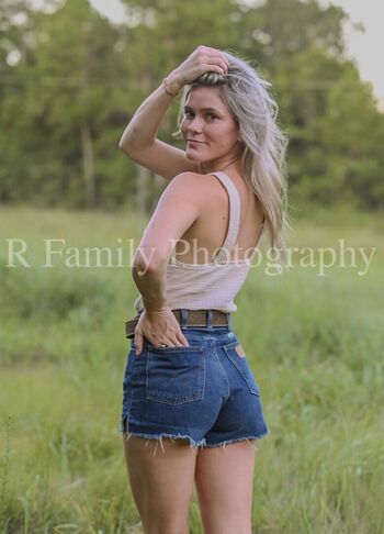 Full leaked Leah goodrich private onlyfans photo