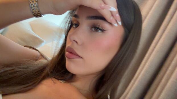 Full leaked Leah halton page private onlyfans photo