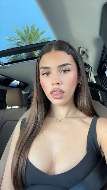 Full leaked Leah halton page private onlyfans photo