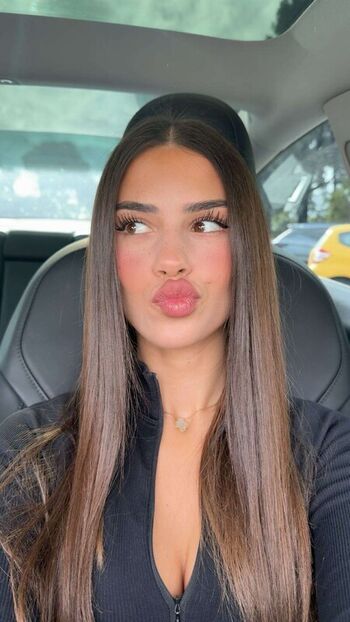 Full leaked Leah halton page private onlyfans photo