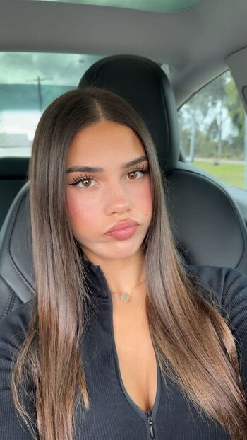 Full leaked Leah halton page private onlyfans photo