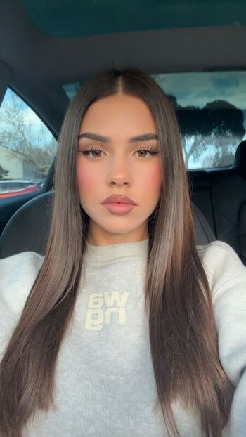 Full leaked Leah halton page private onlyfans photo