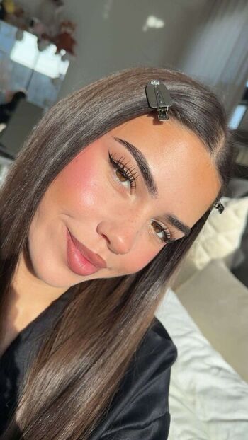 Full leaked Leah halton page private onlyfans photo