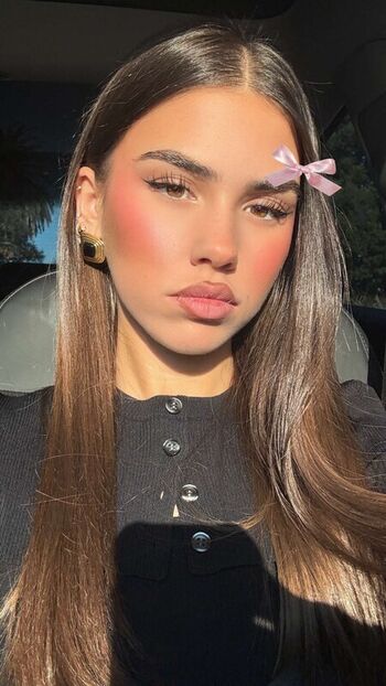 Full leaked Leah halton private onlyfans photo