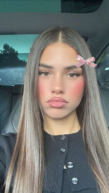 Full leaked Leah halton private onlyfans photo