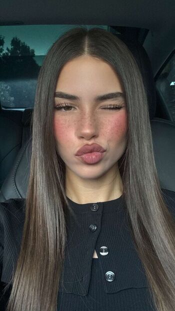 Full leaked Leah halton private onlyfans photo