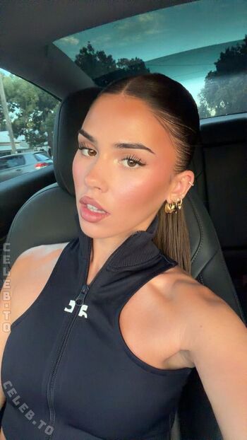 Full leaked Leah halton page private onlyfans photo