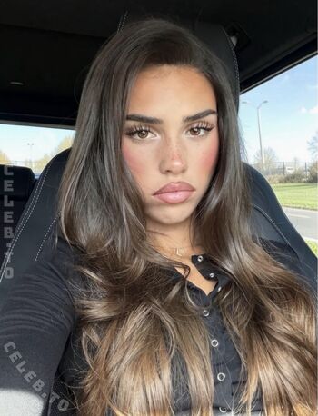 Full leaked Leah halton private onlyfans photo