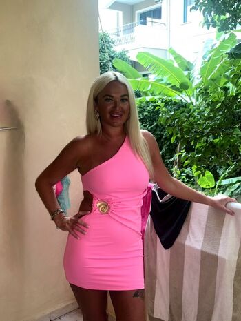 Full leaked Leah rafferty private onlyfans photo