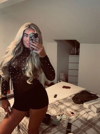 Full leaked Leah rafferty private onlyfans photo