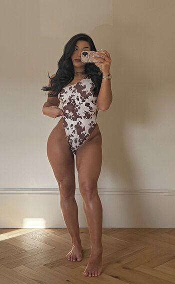 Full leaked Leah shutkever private onlyfans photo