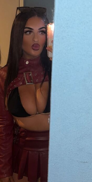 Full leaked Leah treanor private onlyfans photo