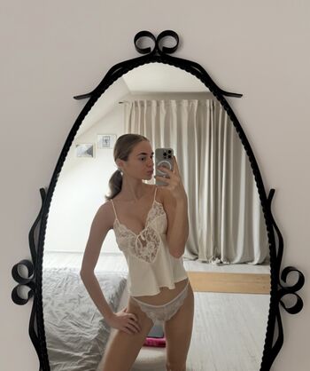 Leah Violet