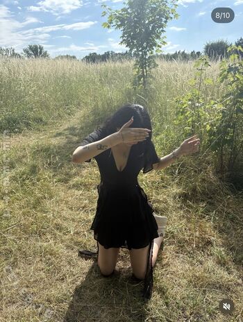 Full leaked Leahbunnyy private onlyfans photo