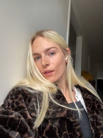 Full leaked Leahlaqueen private onlyfans photo