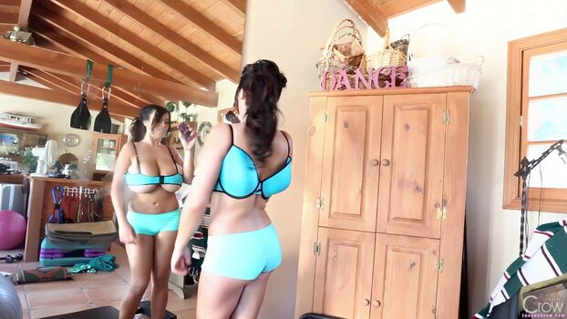 Full leaked Leanne crow private onlyfans photo