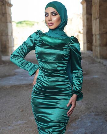 Full leaked Lebanese girls private onlyfans photo