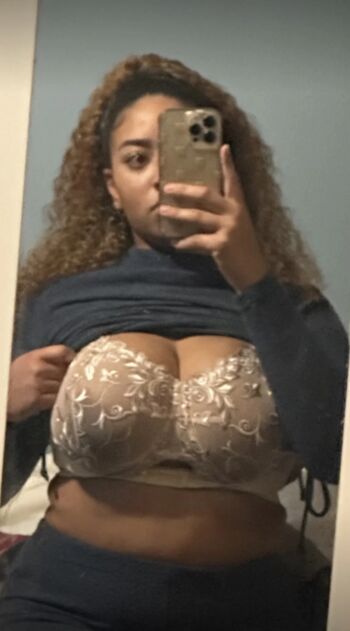 Full leaked Lee isole private onlyfans photo