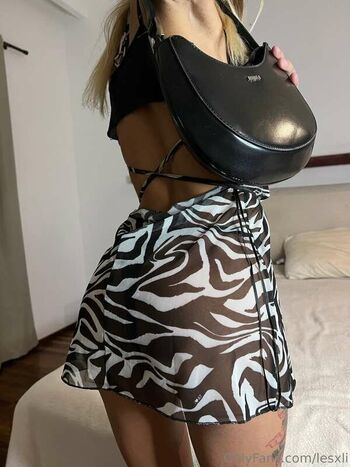 Full leaked Leeesliii private onlyfans photo